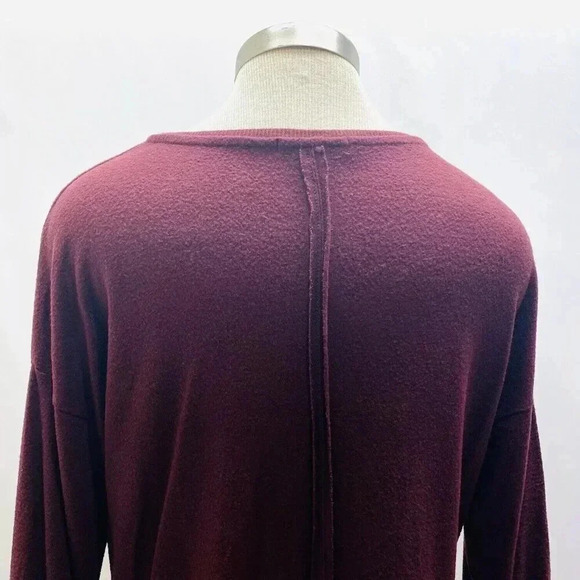 GIBSON Women Long Sleeve Pull-Over Burgundy Asymmetrical Hem Sweater Size Medium - Picture 7 of 11